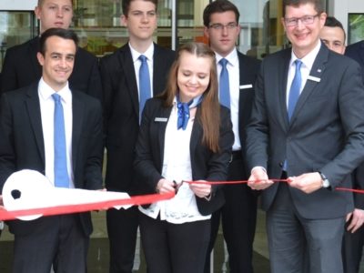 Azubis übernehmen Raiffeisenbank-Filiale In Marktheidenfeld